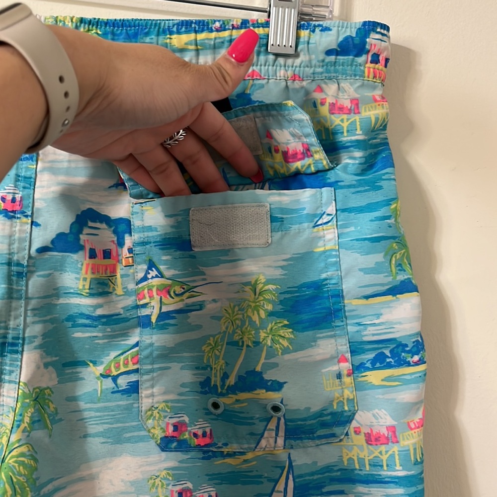 Vineyard Vines Men’s 7” Printed Chappy Coastal Print Swim Trunks XS - Picture 8 of 10